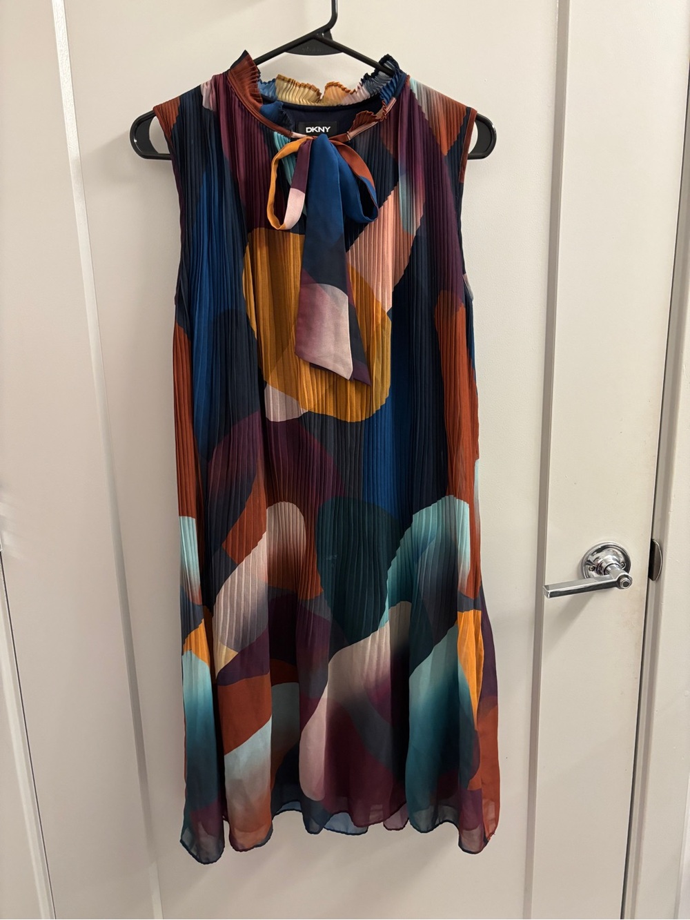 DKNY Multicolor Pleated Tie-Neck Sleeveless Dress